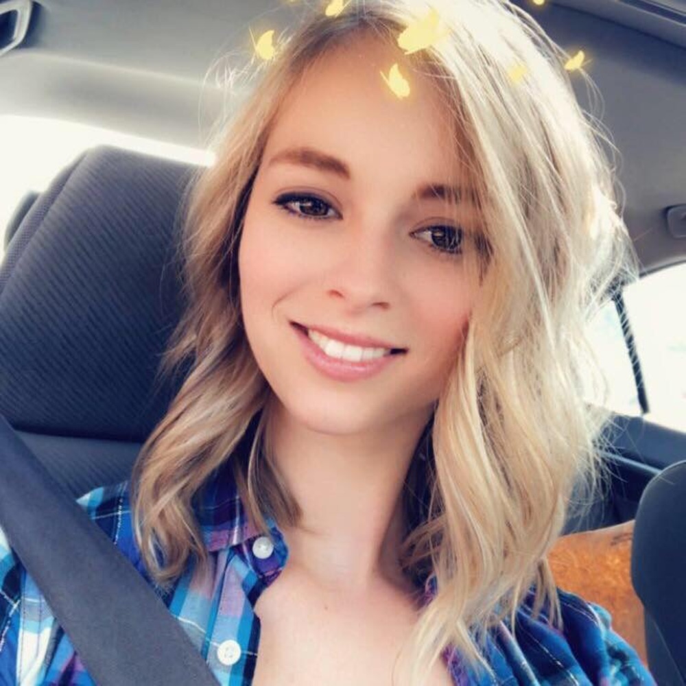 Meet your Posher, Ashley